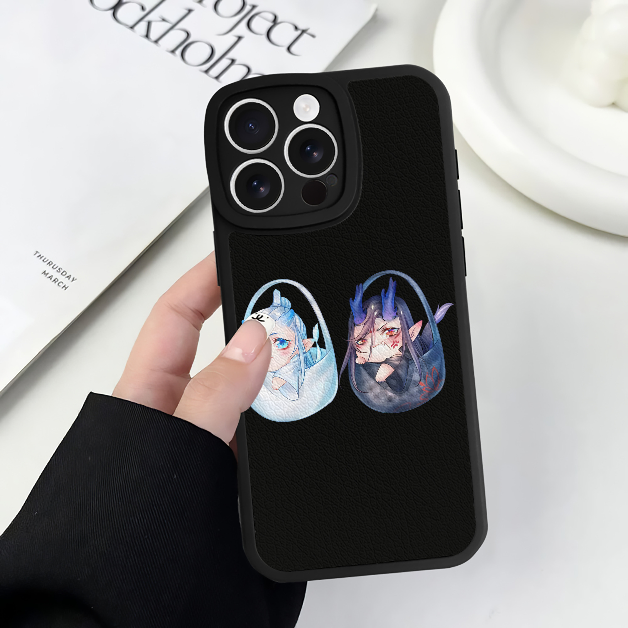 （画像用） Ne Zha 2 ナタ 魔童の大暴れ 【iPhone 16シリーズ対応】シリコンスマホケース（レザー調） 材質：シリコン